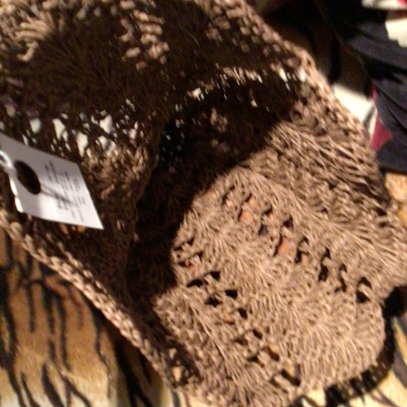SALe! NEW!rare Wyeth chocolate bell straw paper hats